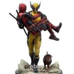 Limited. 110 DLX Art Statue. Wolverine Carrying Deadpool withdogpool ships free